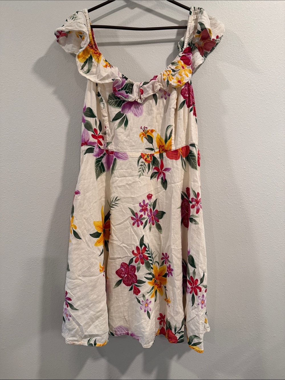 Old Navy Cream Floral Tropical A Line Dress with Sweetheart Neckline Ruffle (L)